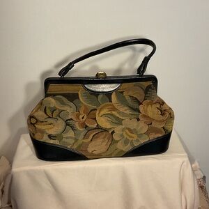 Vintage SOURE Floral Tapestry Handbag with Black Accents